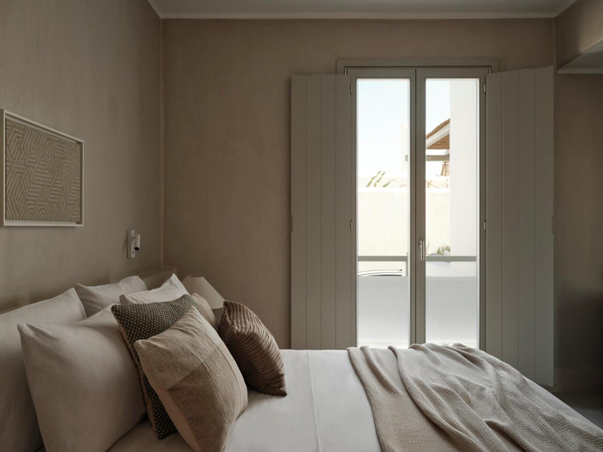 Akria Seaside Suites Науса Екстериор снимка