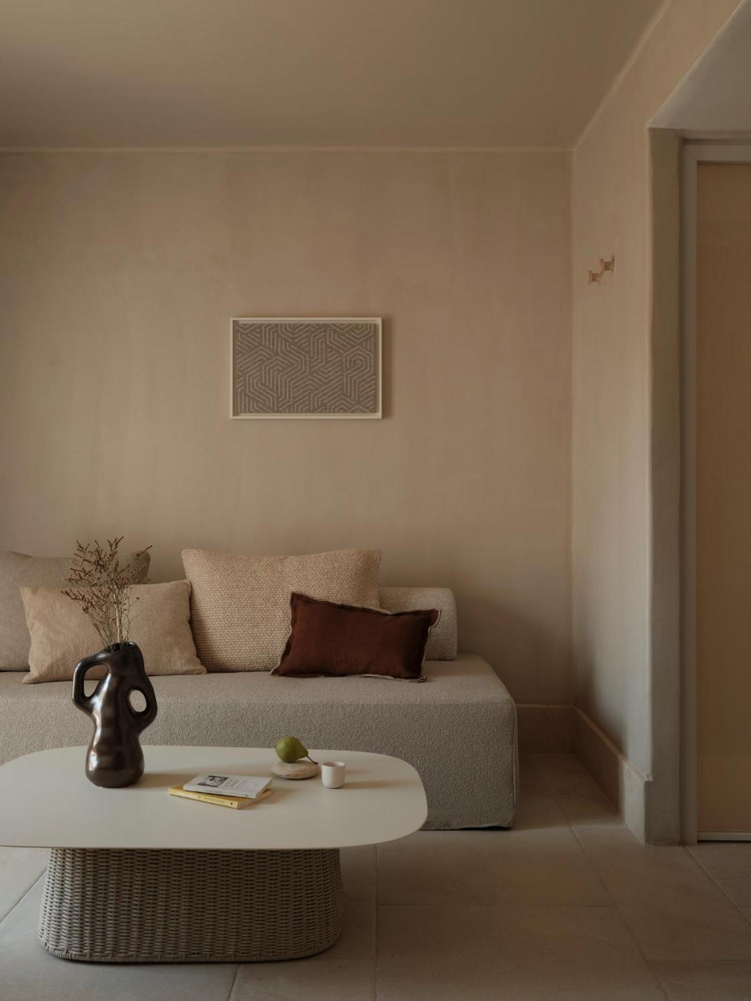 Akria Seaside Suites Науса Екстериор снимка